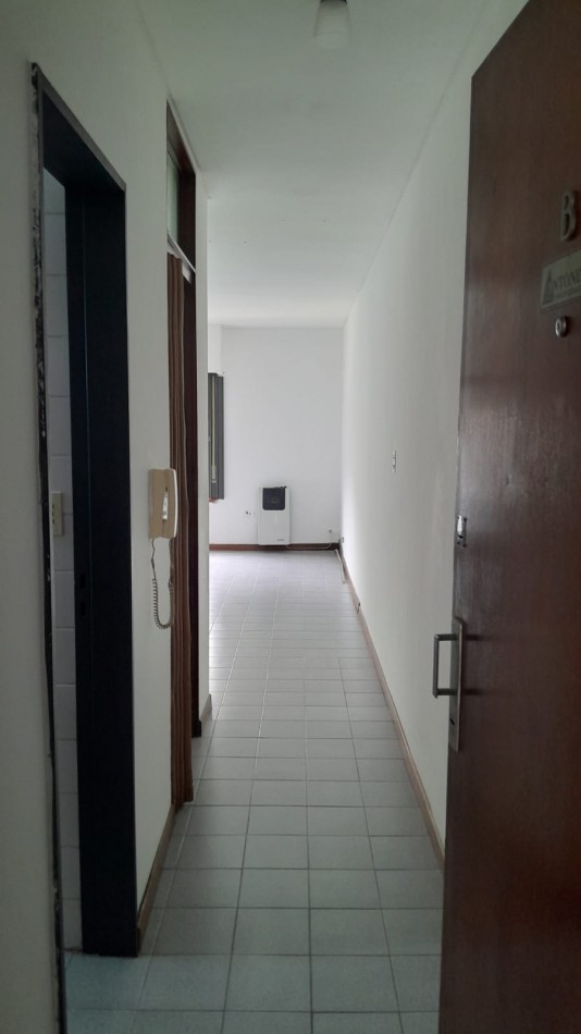 ALQUILER MONO EN 4 Y 50