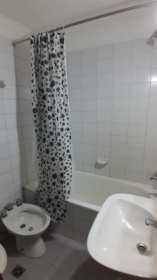 ALQUILER MONO EN 4 Y 50