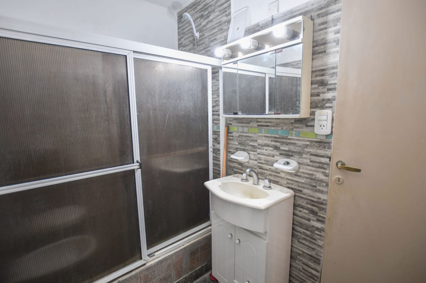 Alquiler depto 2 dormitorios 10 y 62