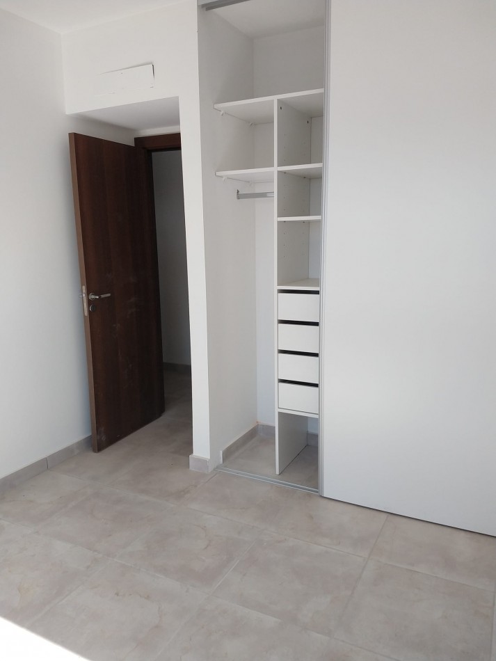 Alquiler Depto 2 dormitorios + cochera 