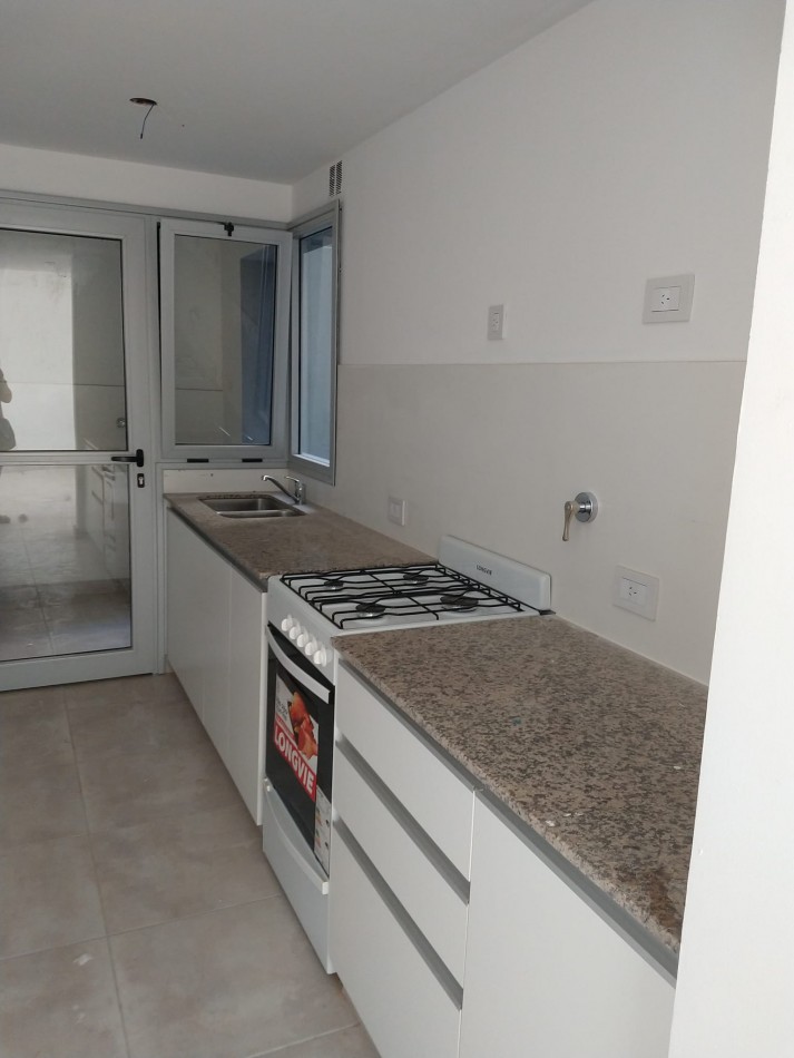 Alquiler Depto 2 dormitorios + cochera 