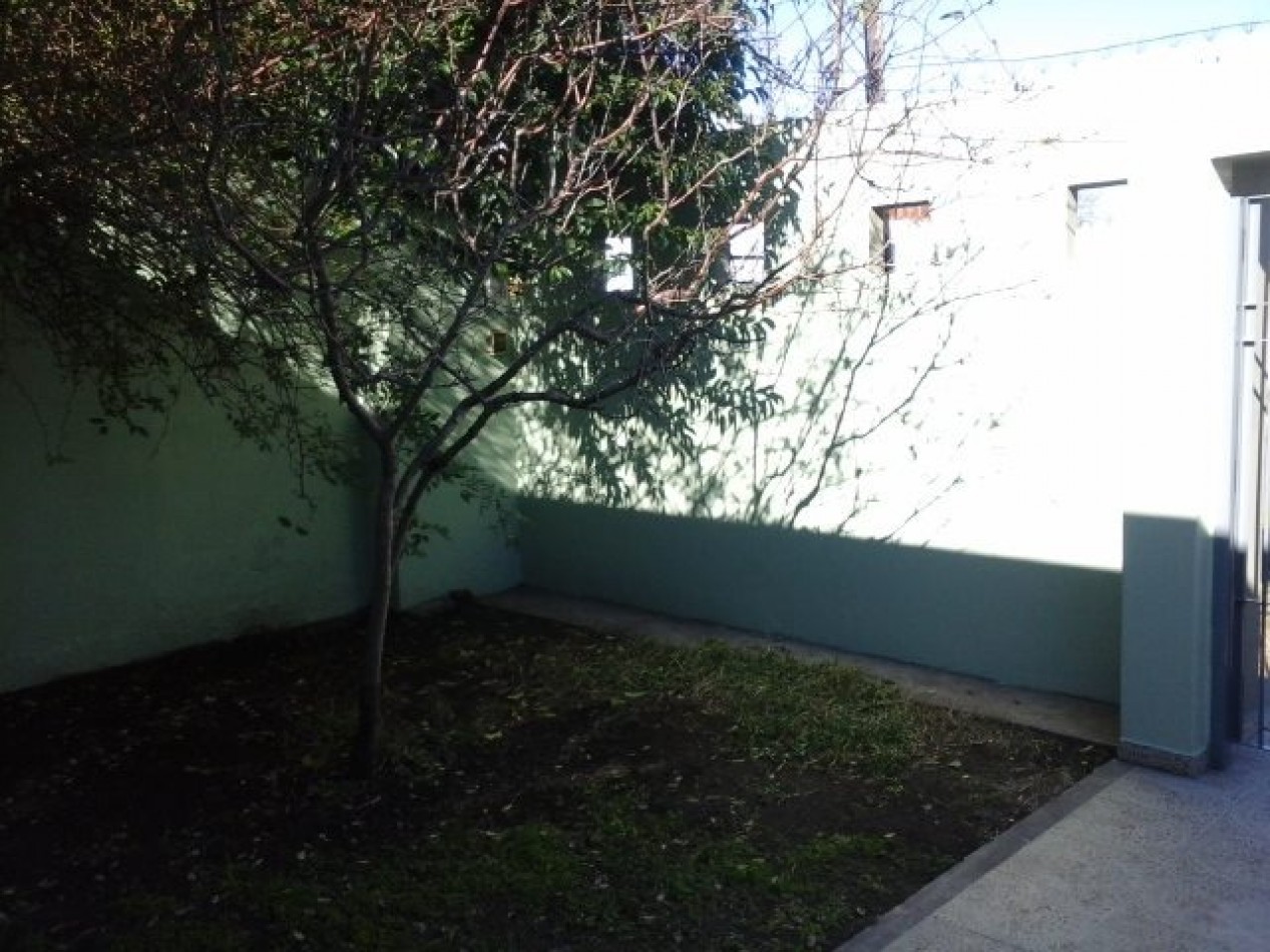 Alquiler Ph Sin Expensas Los Hornos 139 y 62 