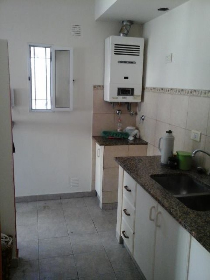 Alquiler Ph Sin Expensas Los Hornos 139 y 62 