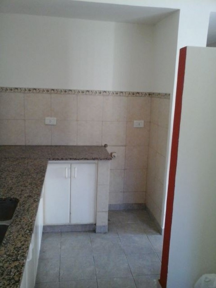 Alquiler Ph Sin Expensas Los Hornos 139 y 62 