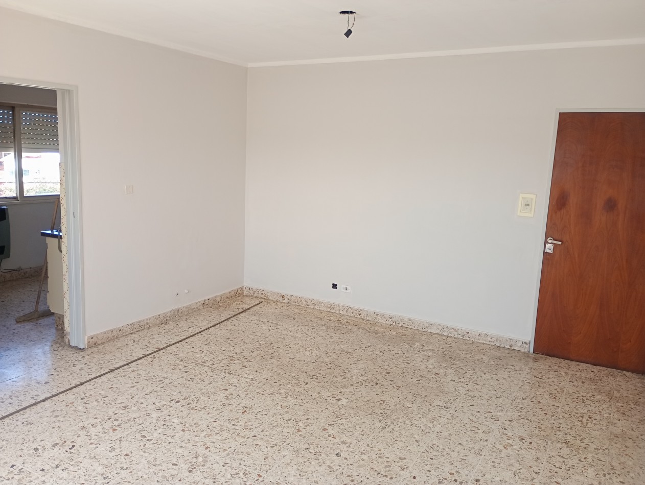 Alquiler depto 2 dormitorios 38 e/30 y 31