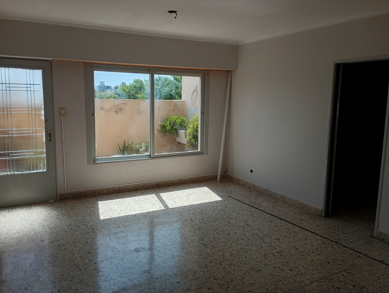 Alquiler depto 2 dormitorios 38 e/30 y 31