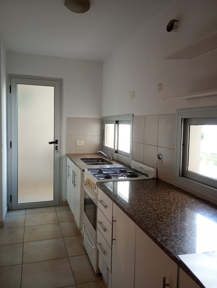 Alquiler Depto 1 dormitorio Av. 60 e/2 y 3