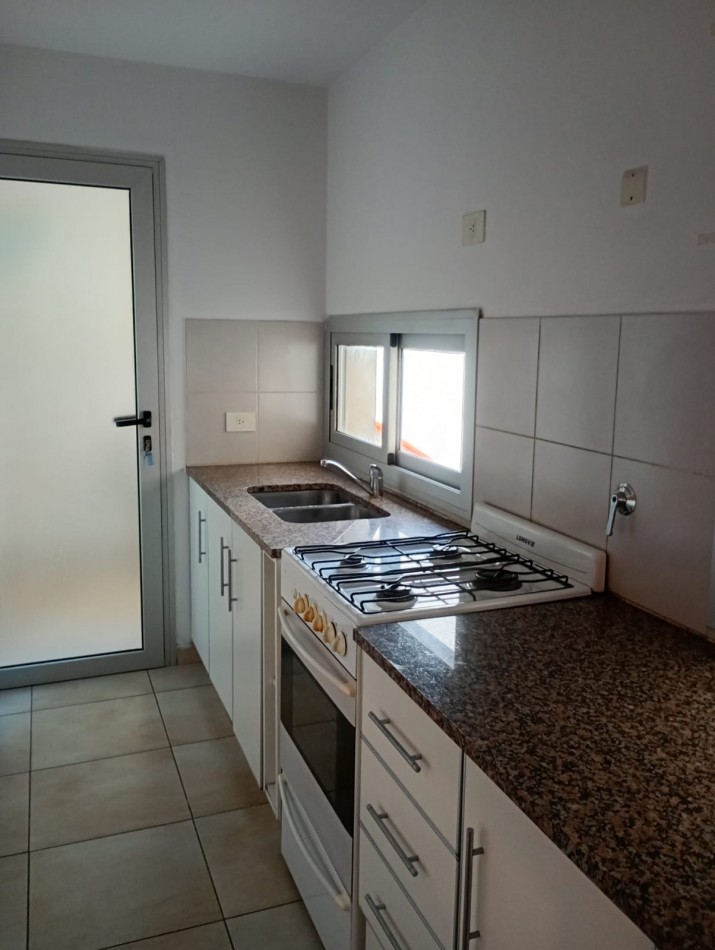 Alquiler Depto 1 dormitorio Av. 60 e/2 y 3