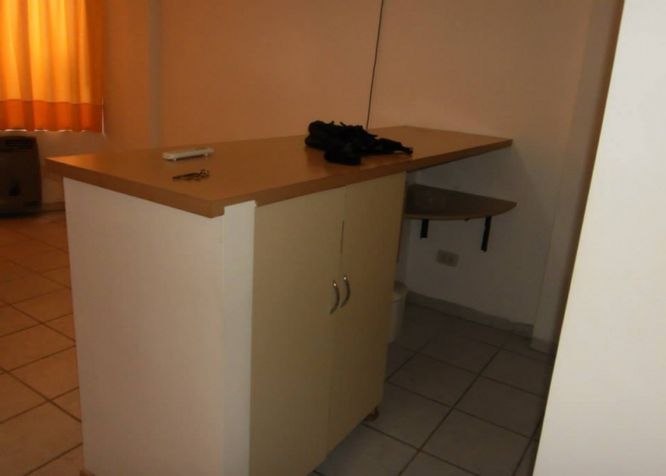 ALQUILER MONOABIENTE EN 43 Y 13