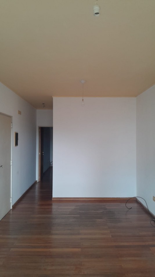 ALQUILER DEPTO UN DORMITORIO 38 Y 9