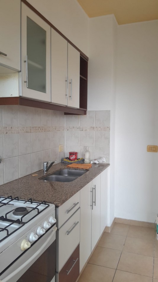 ALQUILER DEPTO UN DORMITORIO 38 Y 9