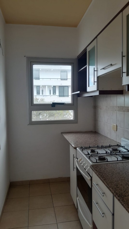 ALQUILER DEPTO UN DORMITORIO 38 Y 9