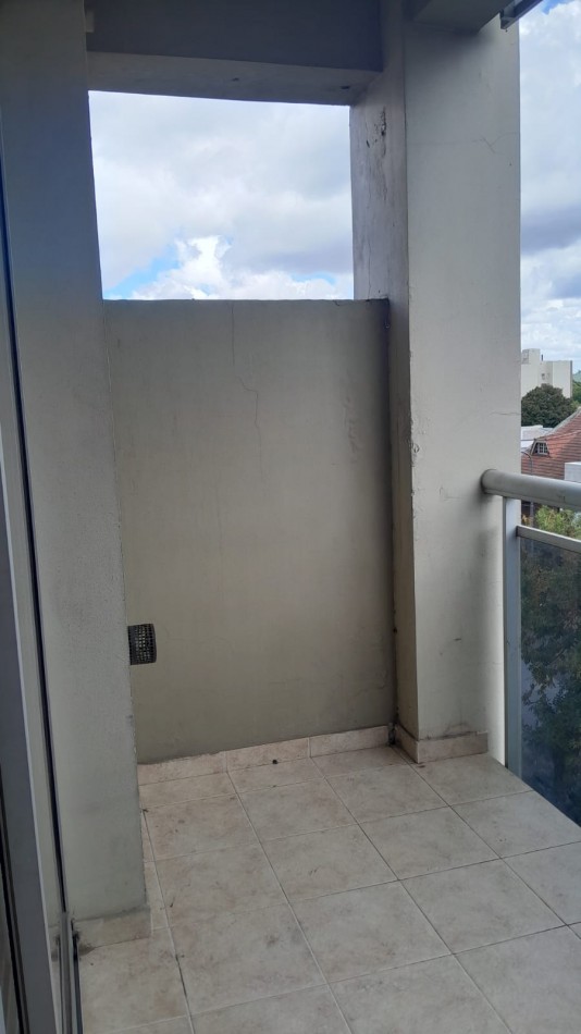 ALQUILER DEPTO UN DORMITORIO 38 Y 9