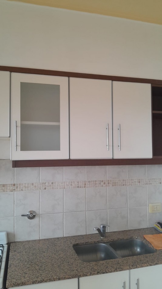 ALQUILER DEPTO UN DORMITORIO 38 Y 9