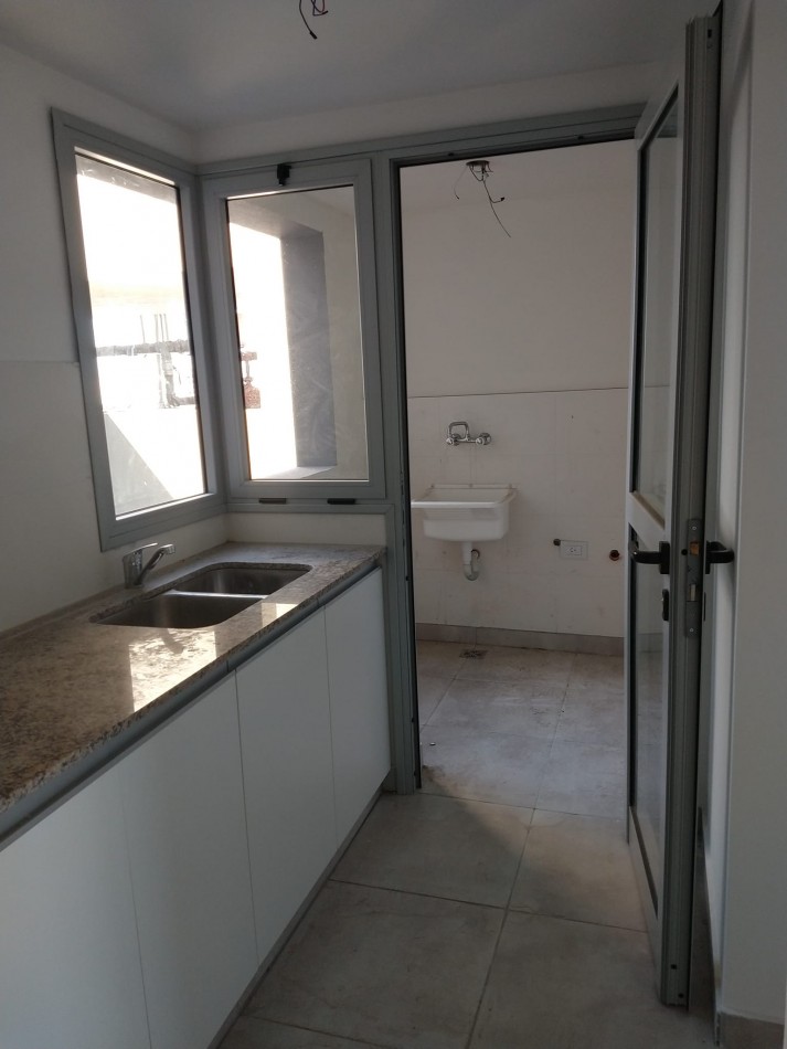 ALQUILER DPTO UN DORM 50 Y 21