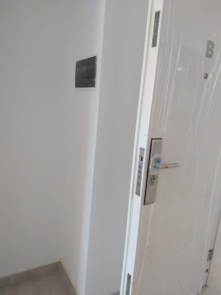 ALQUILER DPTO UN DORM 50 Y 21