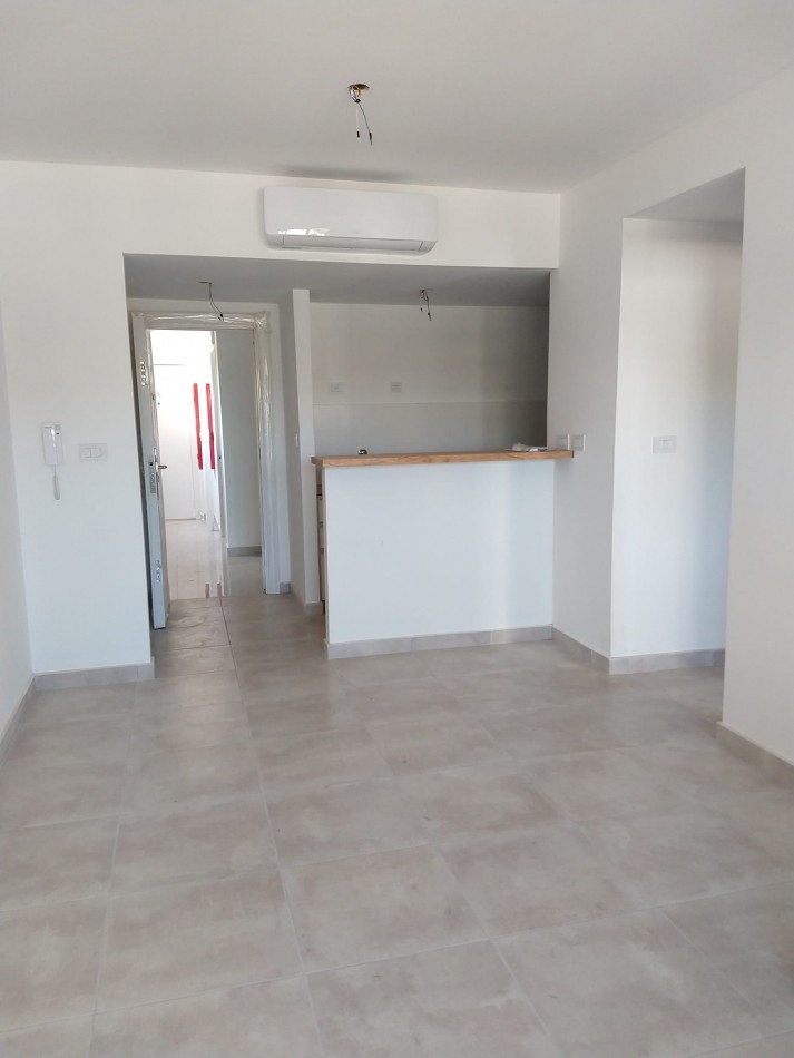 ALQUILER DPTO UN DORM 50 Y 21