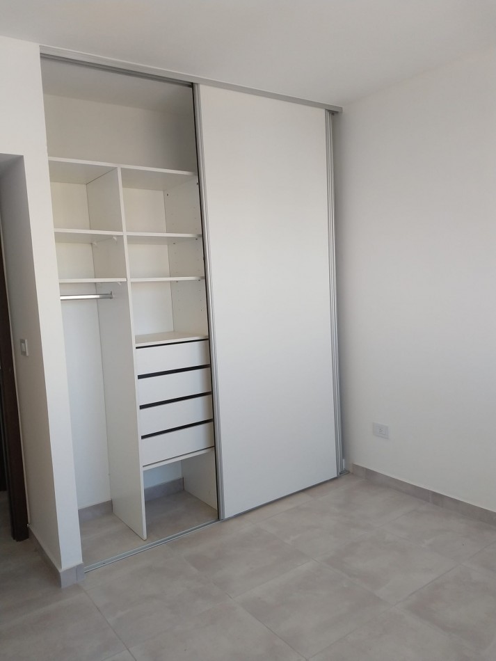 ALQUILER DPTO UN DORM 50 Y 21