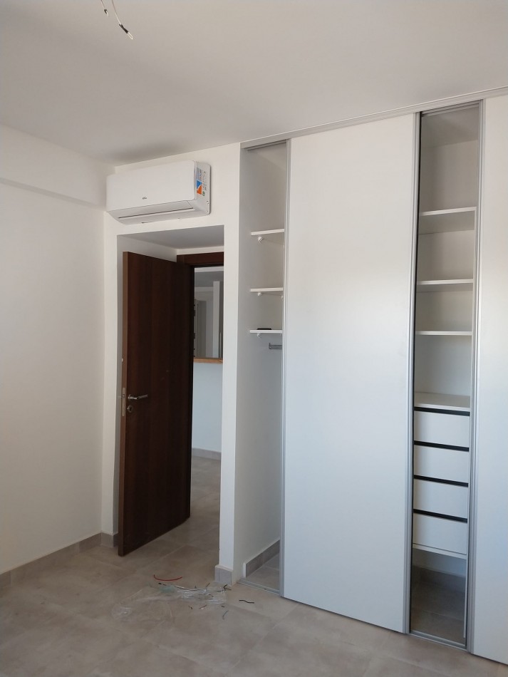ALQUILER DPTO UN DORM 50 Y 21