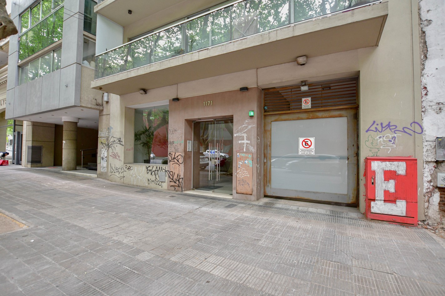 Importante semipiso en Av. 1 entre 56 y 57