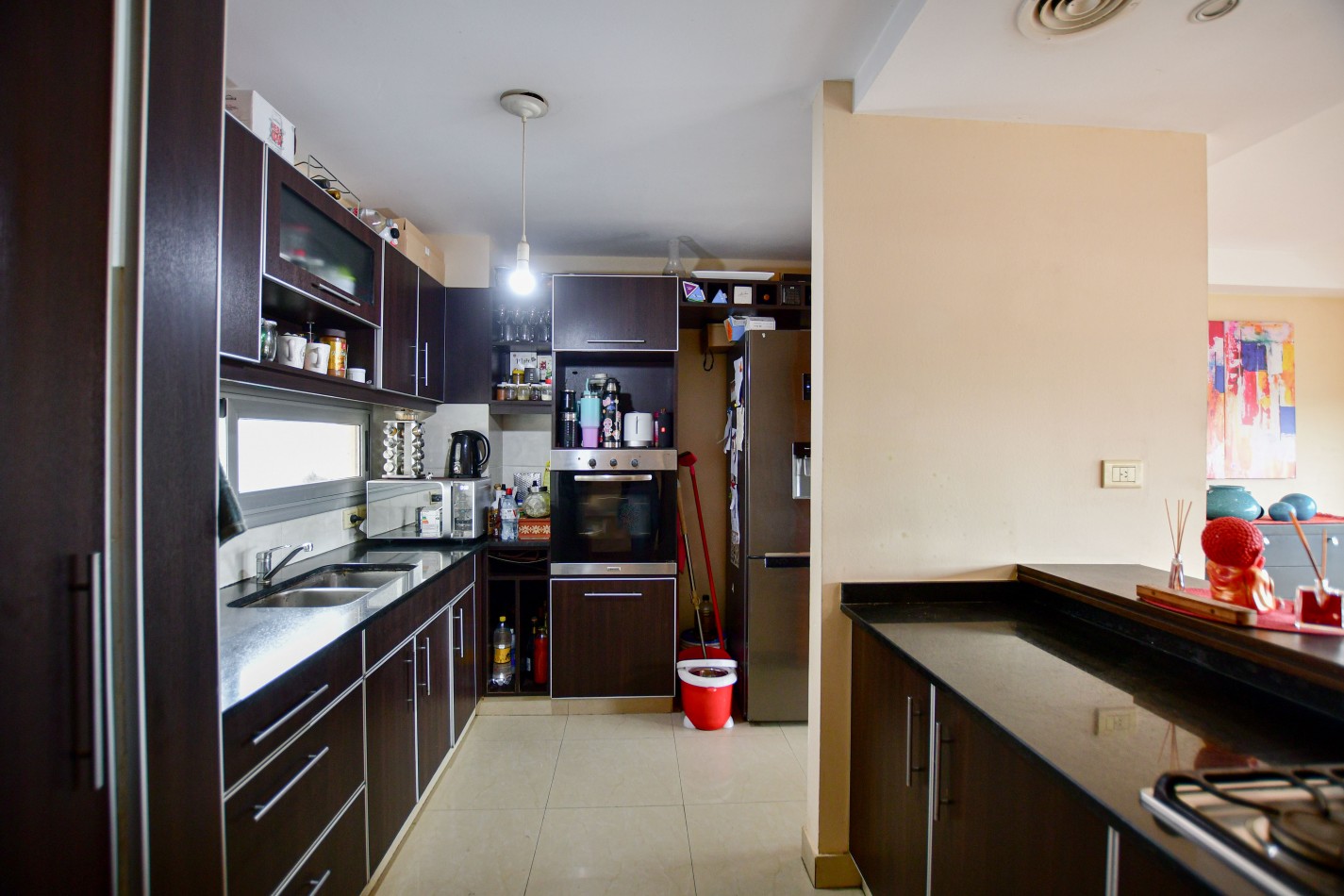 Importante semipiso en Av. 1 entre 56 y 57