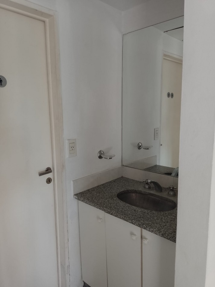 VENTA Duplex 2 dormitorios Gonnet, inmejorable zona
