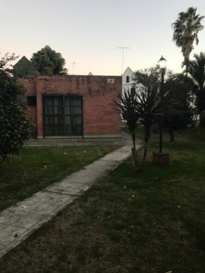 Alquiler casa 2 dormitorios Barrio UPCN