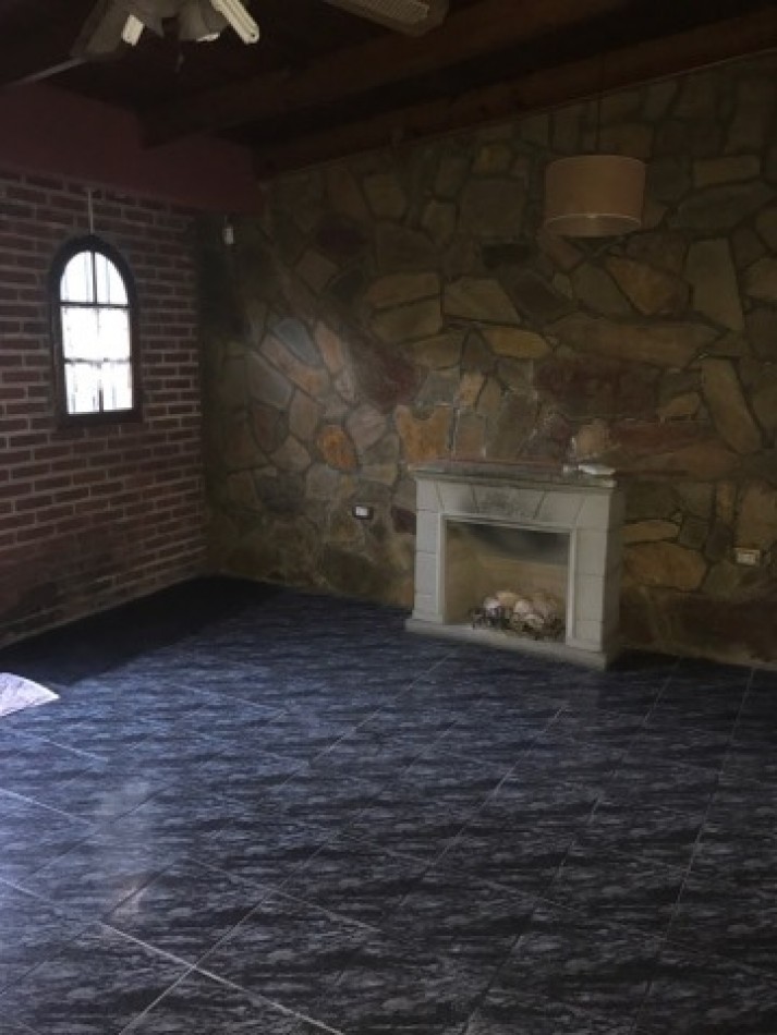 Alquiler casa 2 dormitorios Barrio UPCN