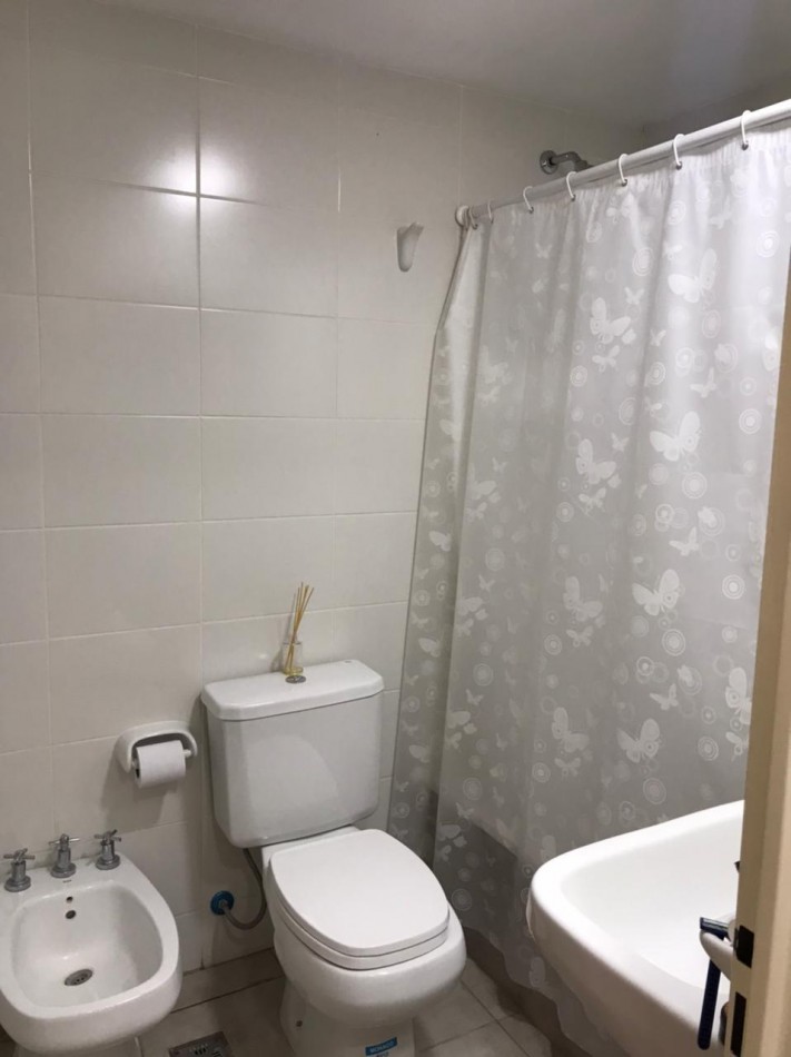 Alquiler depto 1 dormitorio con cochera Av.13 e/63 y 64