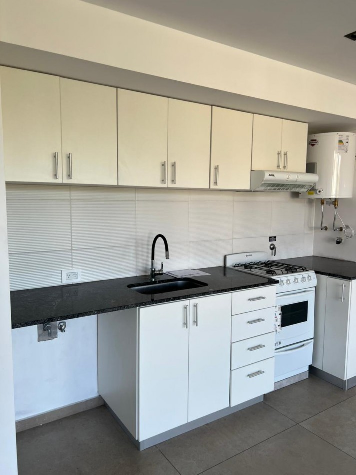 Alquiler monoambiente/estudio 5 e/61 y 62