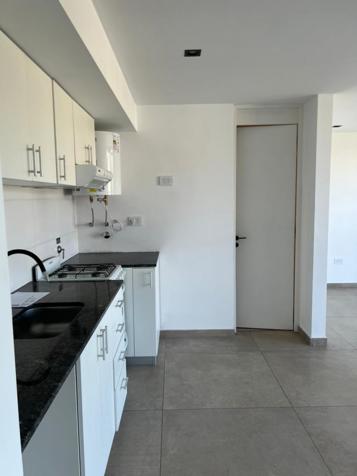 Alquiler monoambiente/estudio 5 e/61 y 62