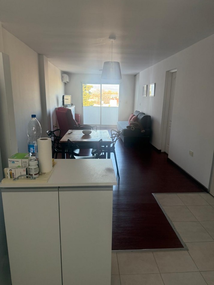 ALQUILER MONOAMBIENTE AMOBLADO EN 14 Y 33