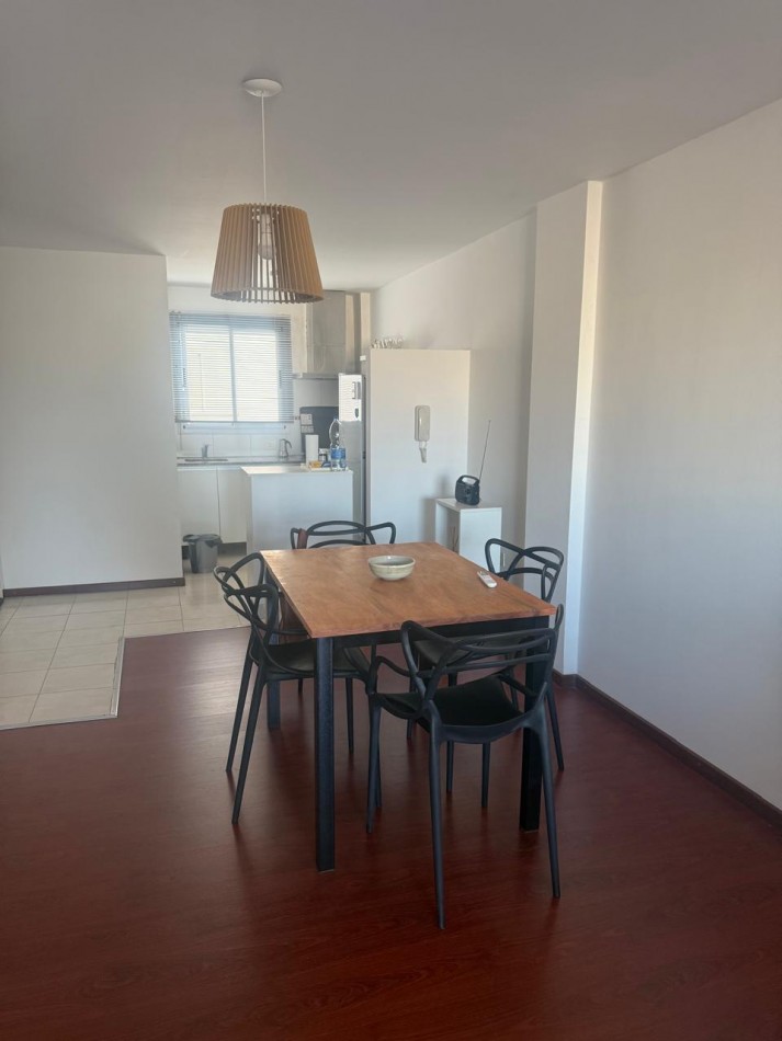 ALQUILER MONOAMBIENTE AMOBLADO EN 14 Y 33