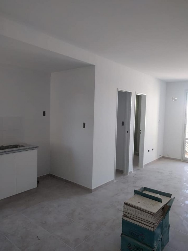 ALQUILER MONOAMBIENTE EN 13 Y 64