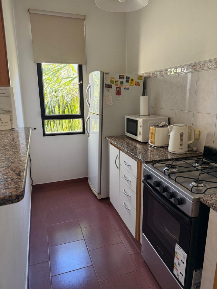 ALQUILER DPTO UN DORM AMOBLADO EN 37 Y 13