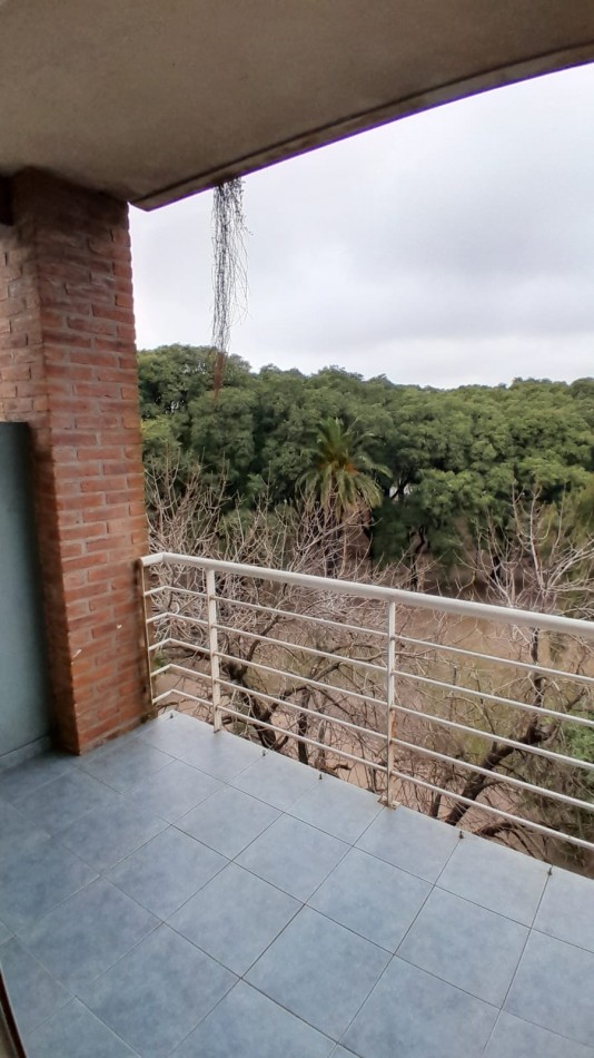 Alquiler monomabiente dividido Plaza Matheu 1 y 66