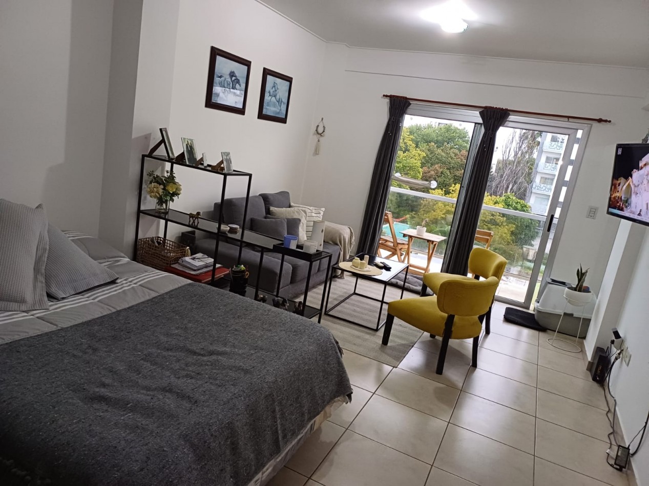 Alquiler monoambiente en Av. 51 entre 20 y 21