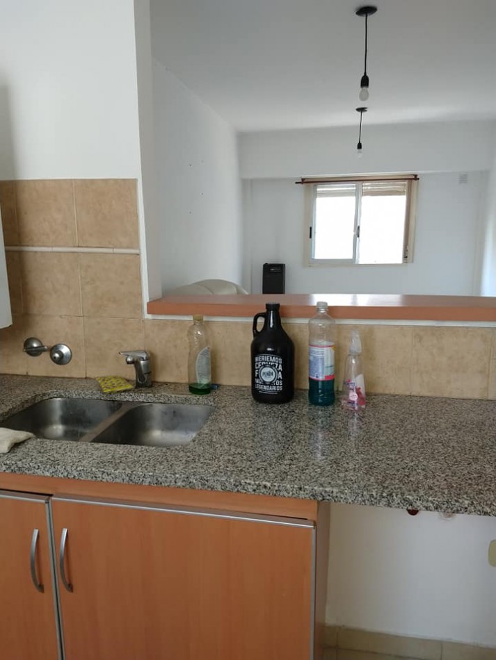 Alquiler depto 1 dormitorio c/ cochera 62 e/13 y 14