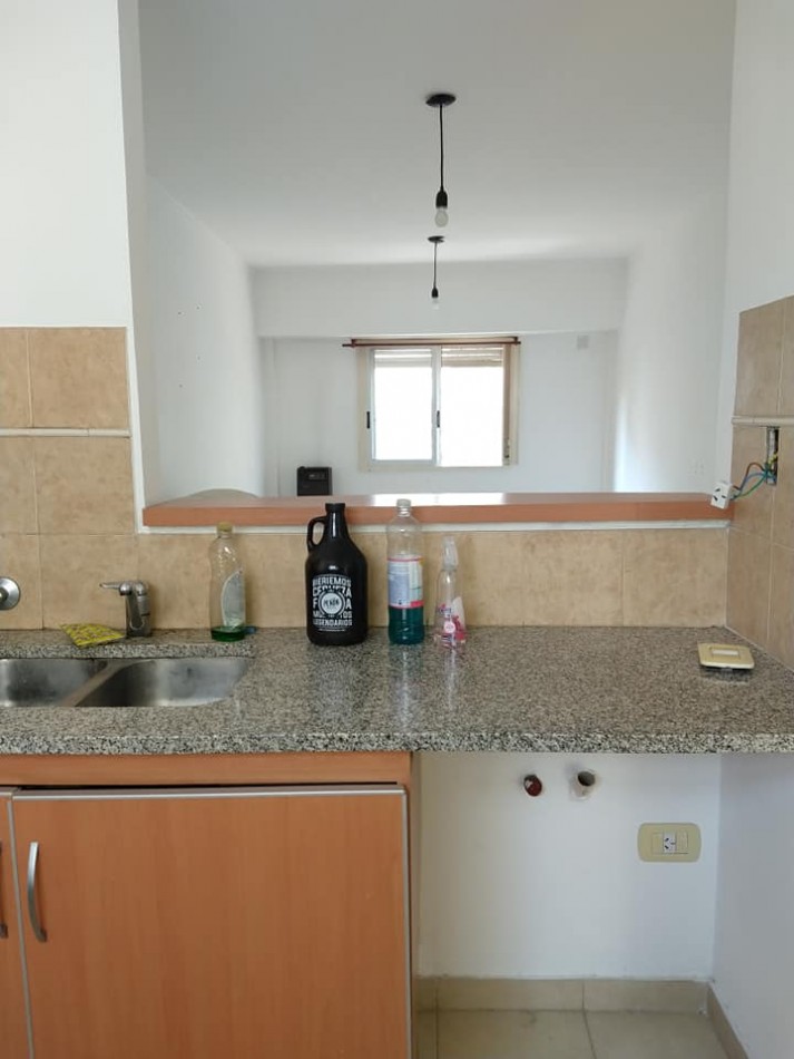 Alquiler depto 1 dormitorio c/ cochera 62 e/13 y 14