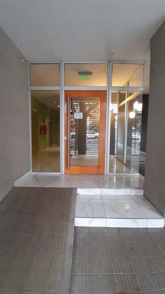 Alquiler monomabiente Av. 13 entre 63 y 64 