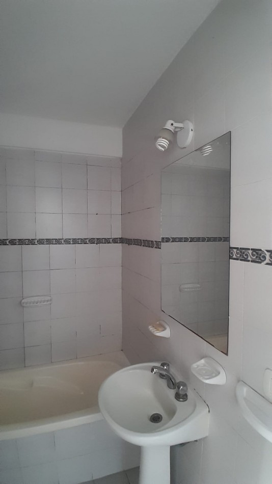 Alquiler 1 dormitorio Av.60 E/3 y 4 