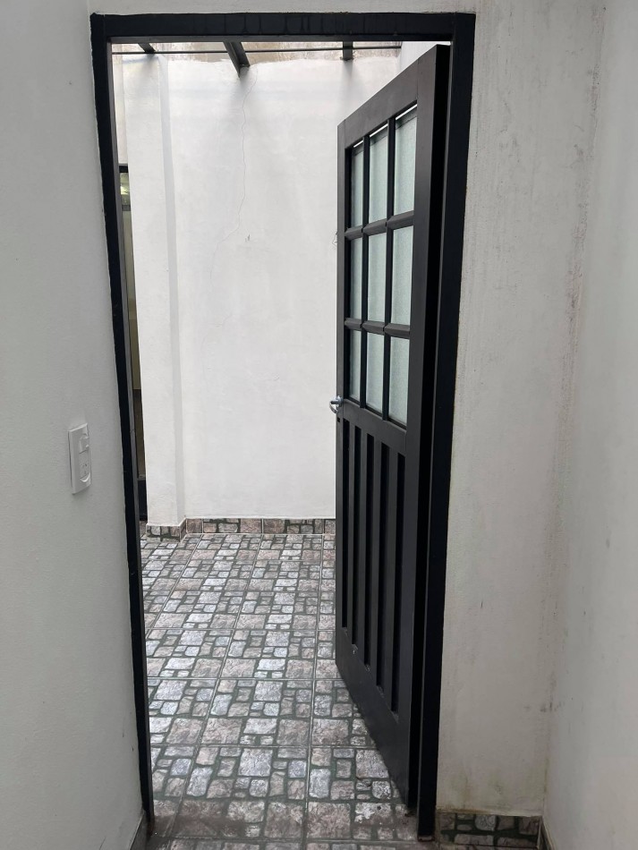 ALQUILER PH TIPO CASA DOS DORM EN 41 Y 21