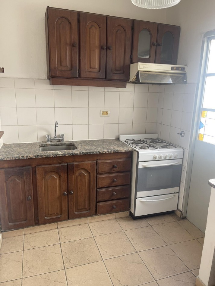 ALQUILER PH DOS DORM EN 23 Y 70