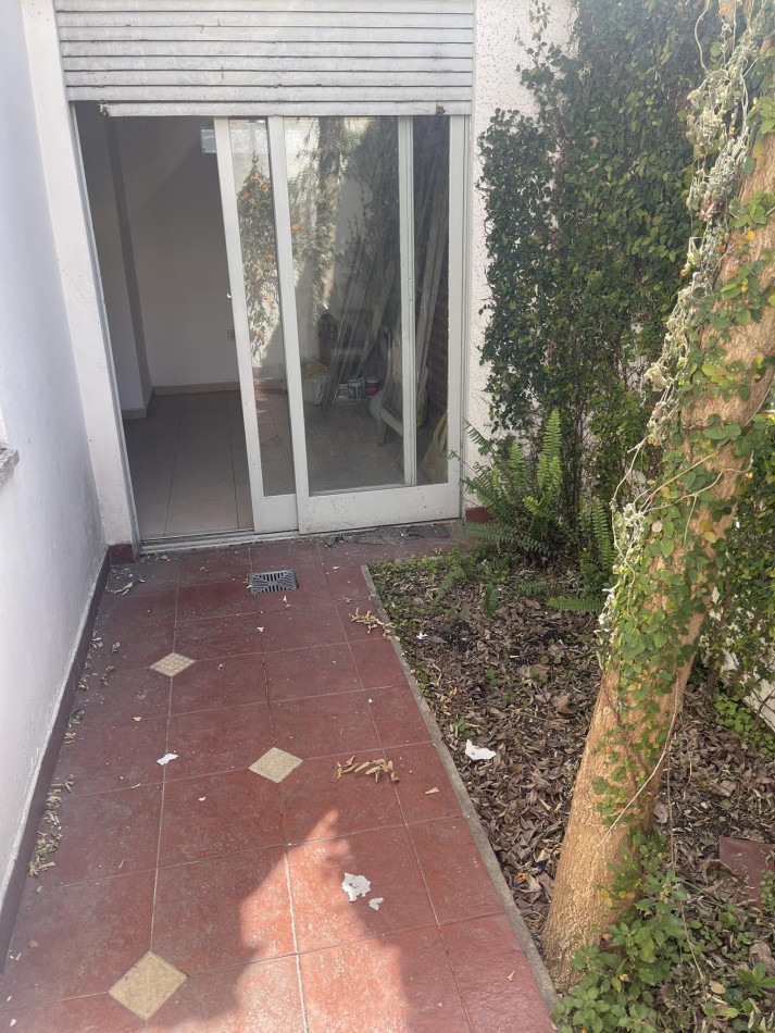ALQUILER PH DOS DORM EN 23 Y 70