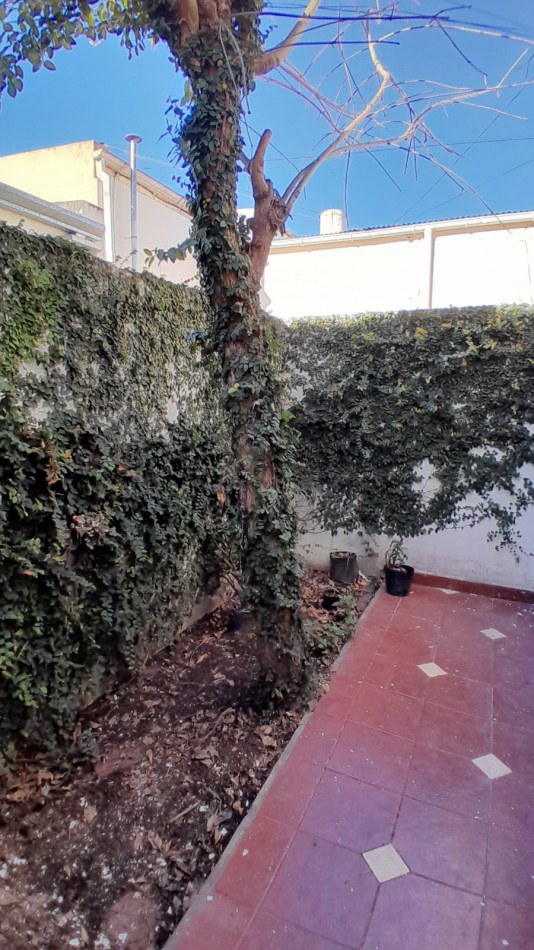 ALQUILER PH DOS DORM EN 23 Y 70