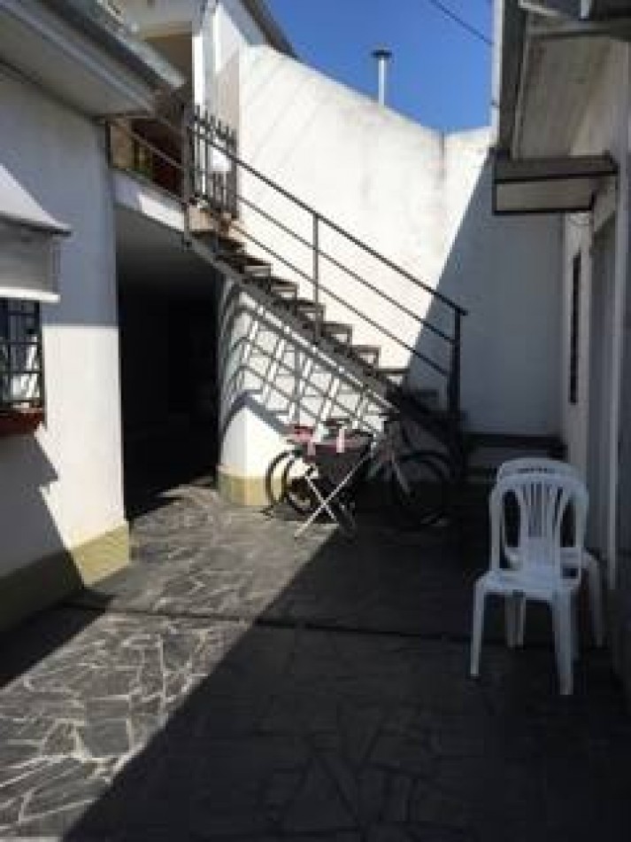 ALQUILER DPTO UN DORM EN 40 Y 122