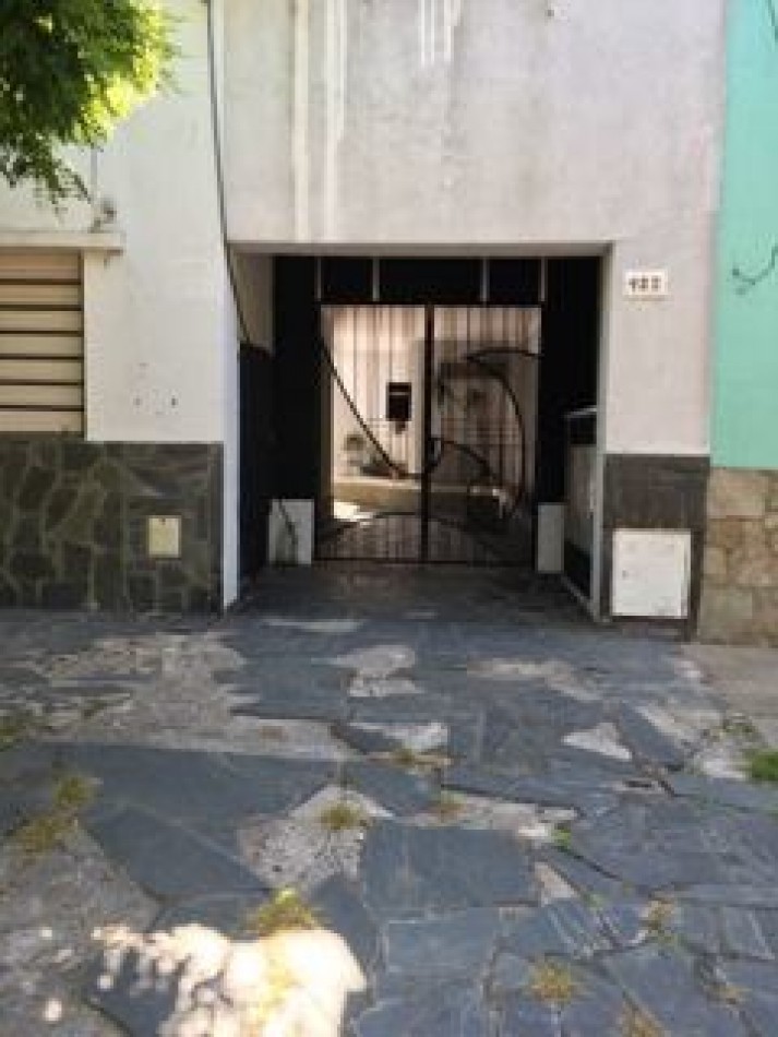 ALQUILER DPTO UN DORM EN 40 Y 122