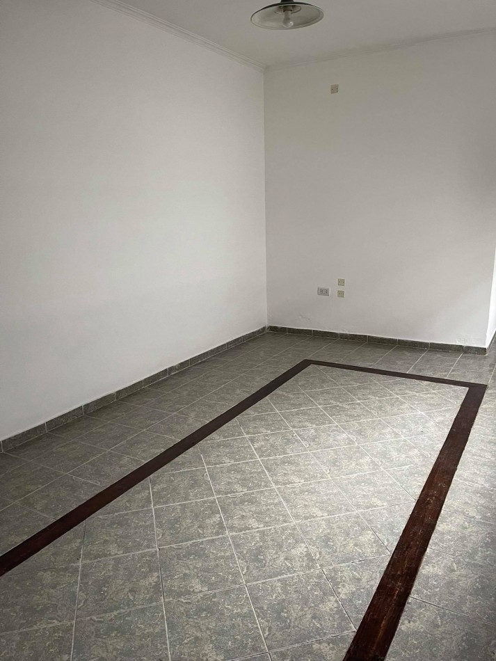 ALQUILER DPTO UN DORM EN 40 Y 122