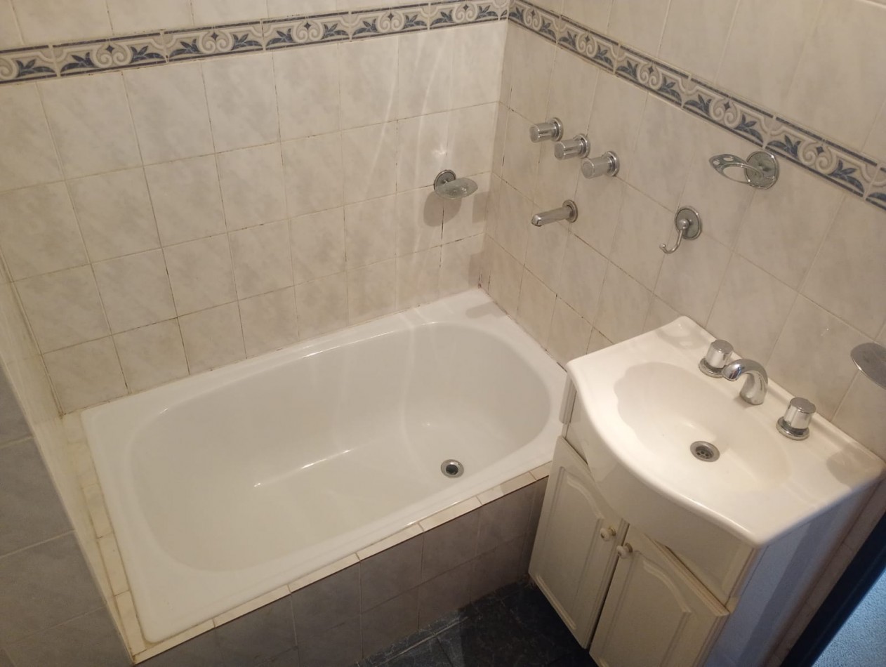 Alquiler depto 1 dormitorio 3 e/60 y 61