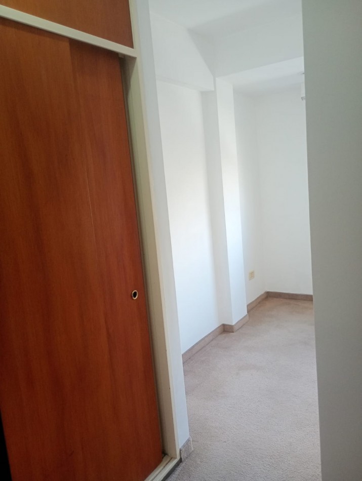 Alquiler depto 1 dormitorio 3 e/60 y 61